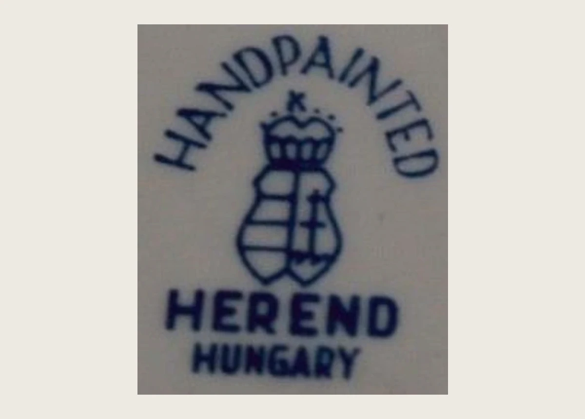 Клеймо Herend: Крупный HANDPAINTED